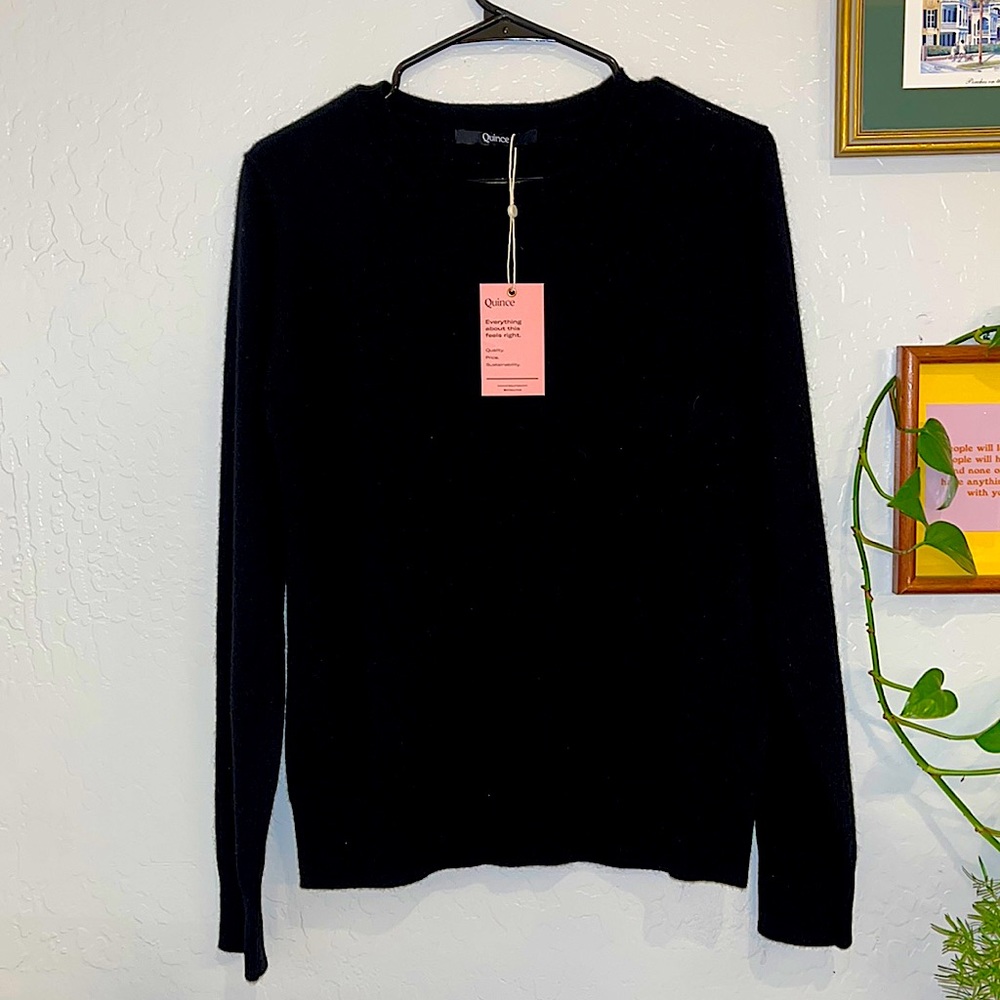 Medium Black Cashmere Sweater